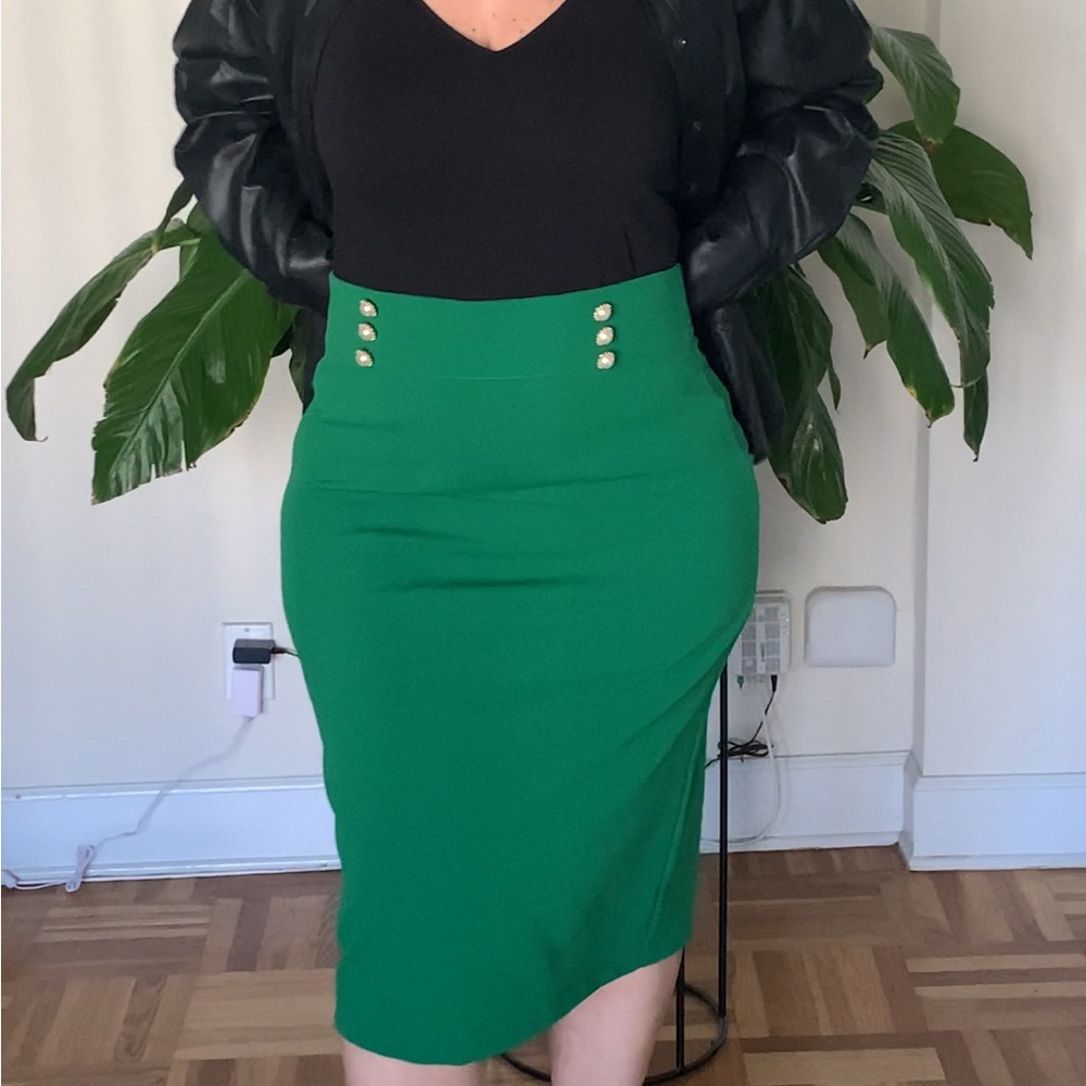 Chic Green Button-Pencil Skirt